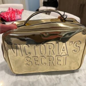 Victoria's Secret travel bag with 2 extra mini bags new with tags gold